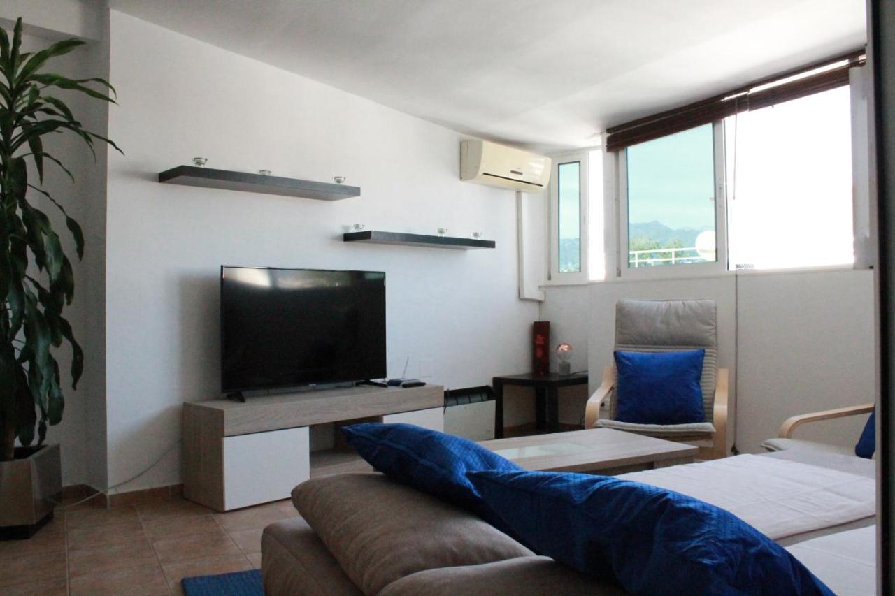 Apartment Sirena Beach Нерха Екстер'єр фото