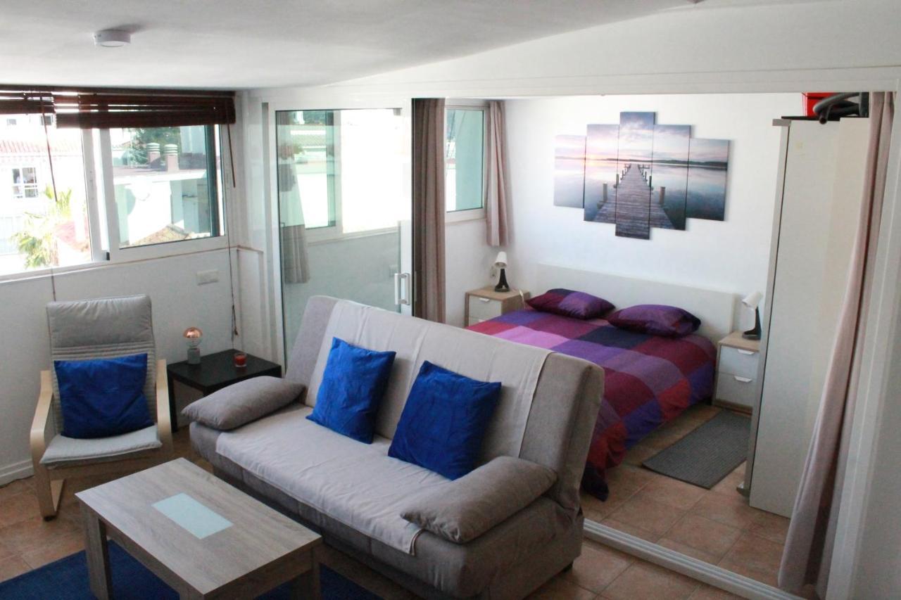 Apartment Sirena Beach Нерха Екстер'єр фото